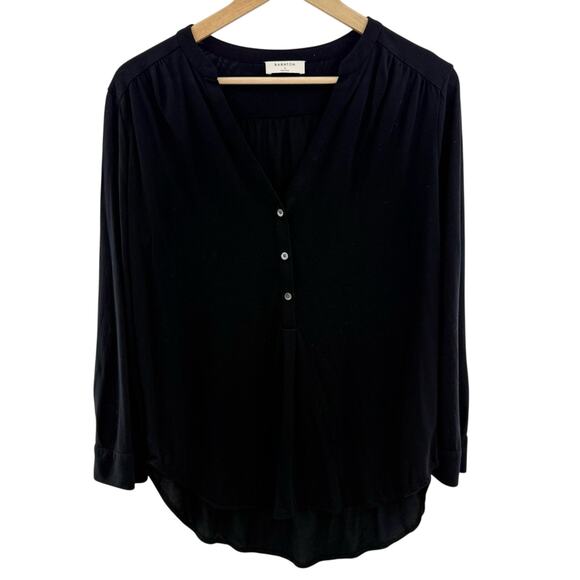 Aritzia Babaton V-Neck Long Sleeve Lightweight Black Shirttail Blouse Size Small - Picture 2 of 11